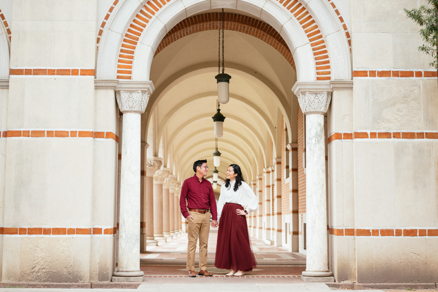 the waterwall park houston and rice university engagement photography